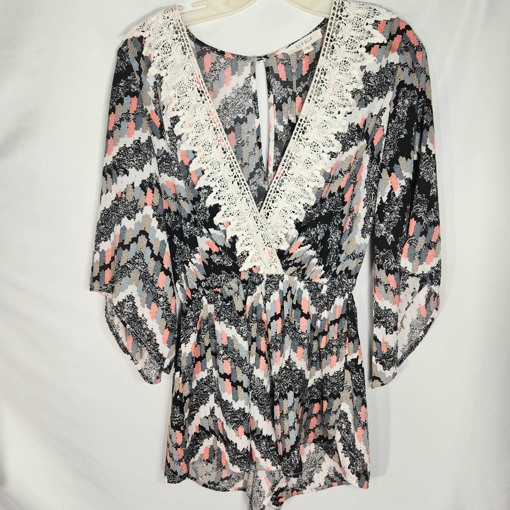 Illa Illa Multicolored Lace Edged V Neck Elastic Waist Shorts Romper Size Small
